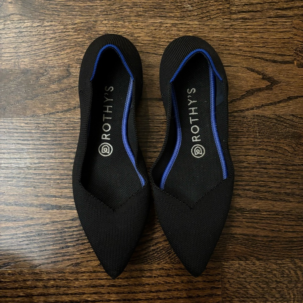 ROTHY’S 🖤💙 The Point Flats